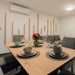 Lejlighed Apartman Nice Zadar
