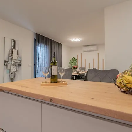 شقة Apartman Nice *
