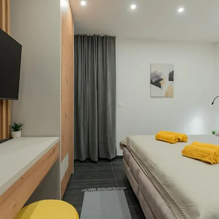 Apartman Nice زادار