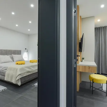 Apartman Nice * زادار
