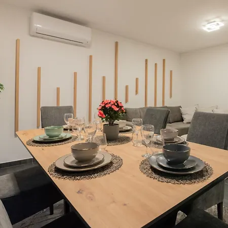Apartment Apartman Nice Zadar