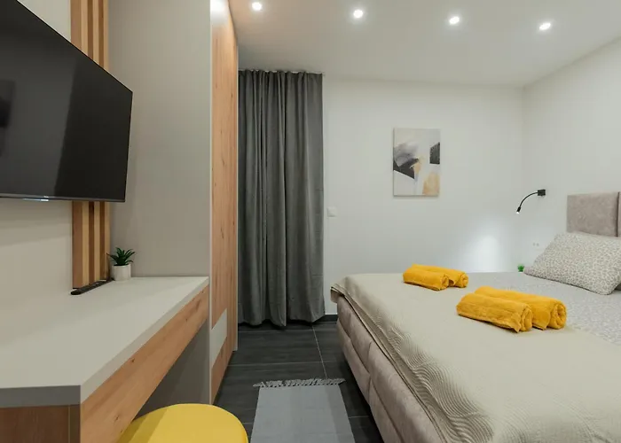 Apartman Nice 扎达尔